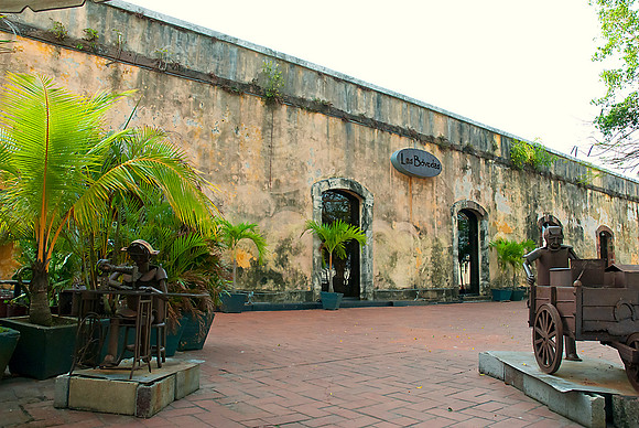 Las Bovedas,  Estaban Huertas Promenade, Panama City